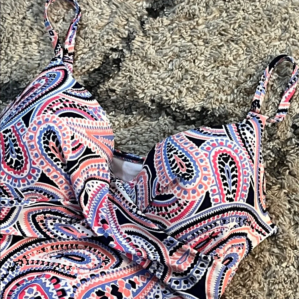 NWOT Island Escape Prado Beach Paisley Push-Up Underwire Tankini Top. - Picture 3 of 7